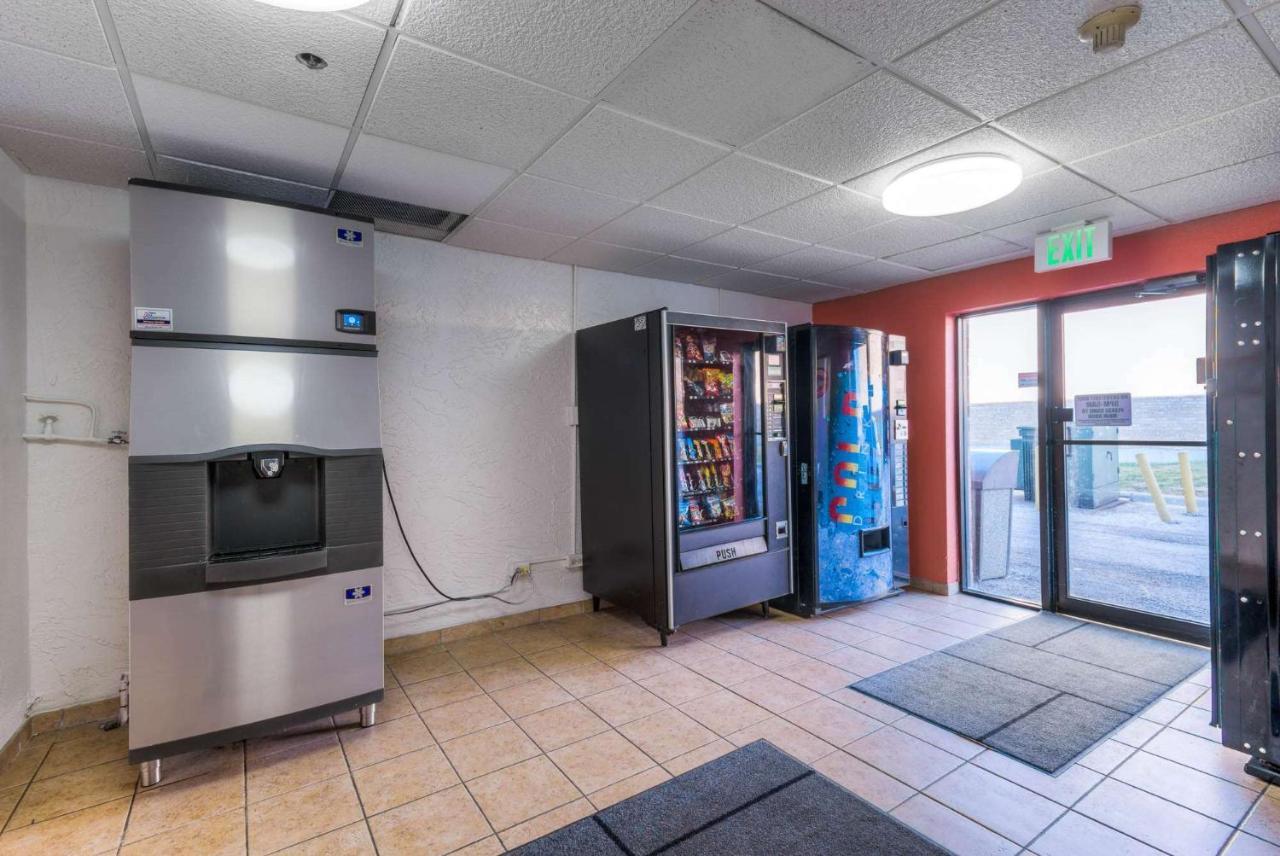 Motel 6-Bridgeview, Il Exteriör bild